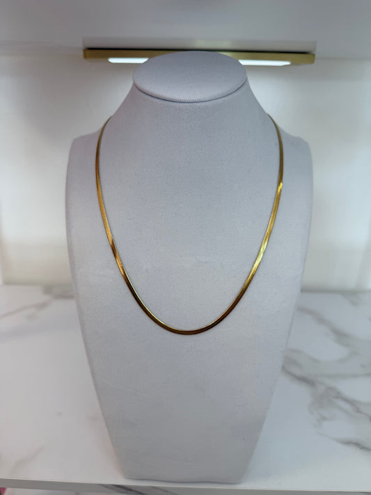 The Golden Essential Necklace