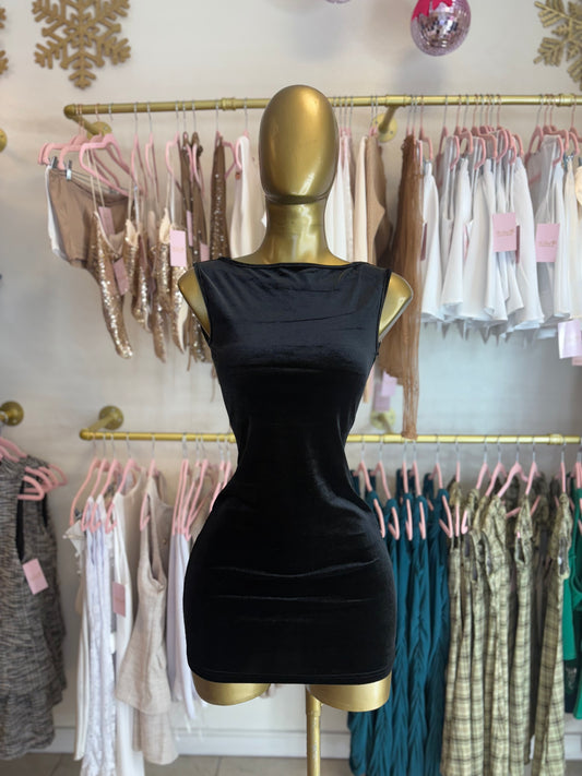Velvet Noir Mini