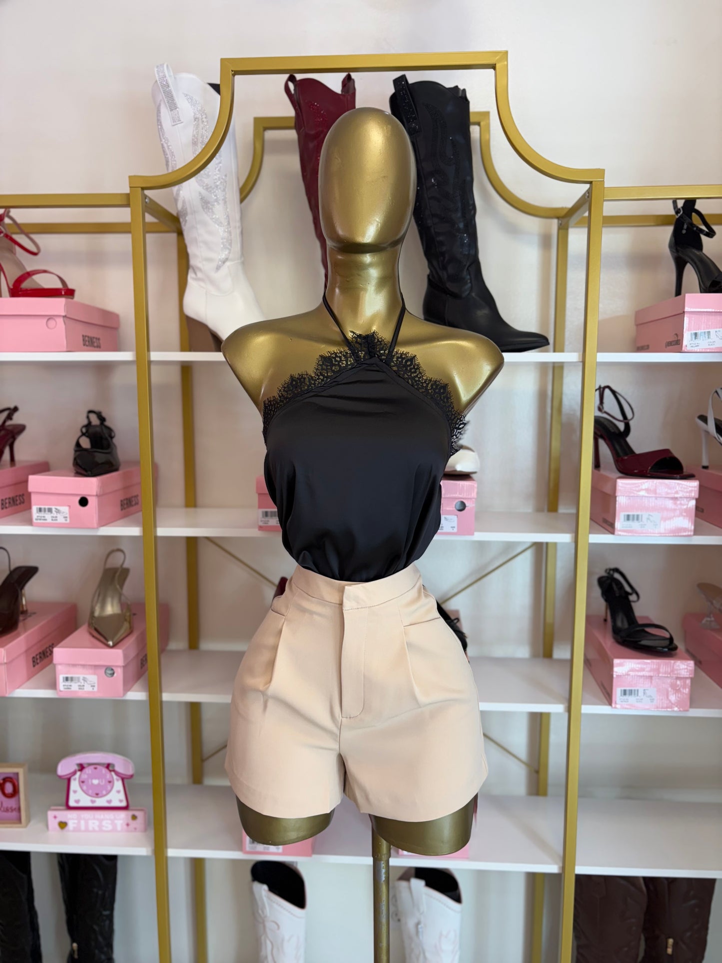Tailored Muse Shorts – Sand