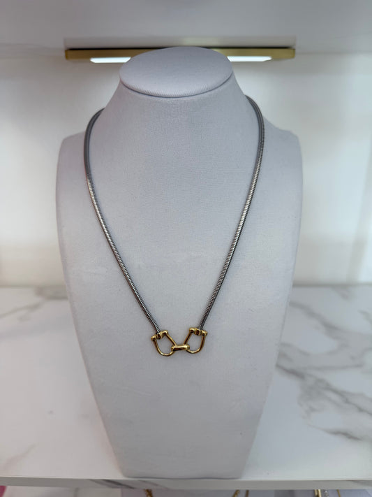 The Saddle Link Necklace