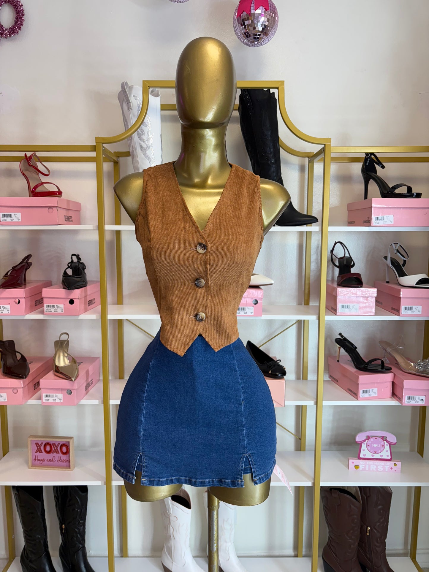 Cowgirl Classic Vest- Brown