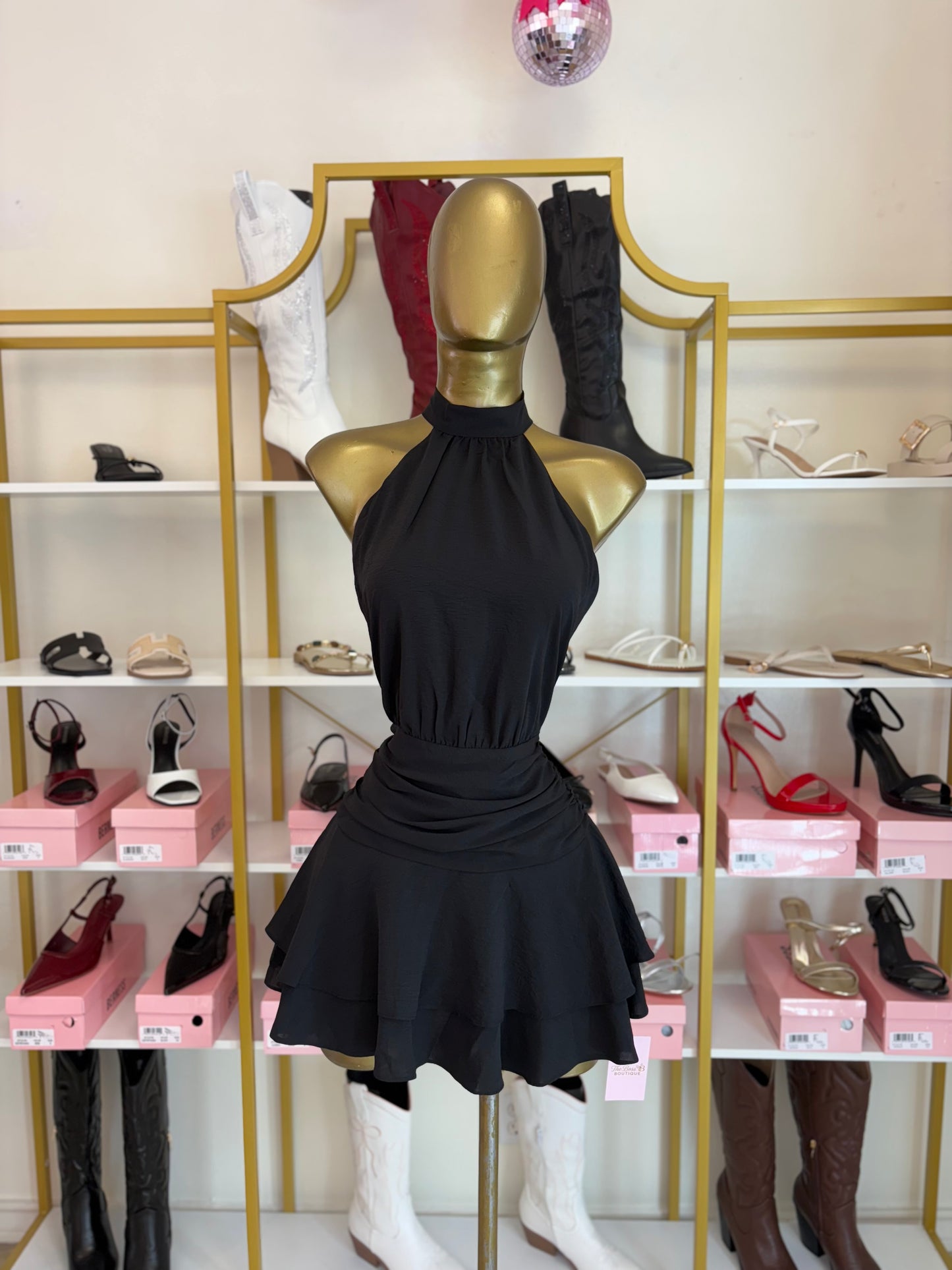 Noir Tiered Mini