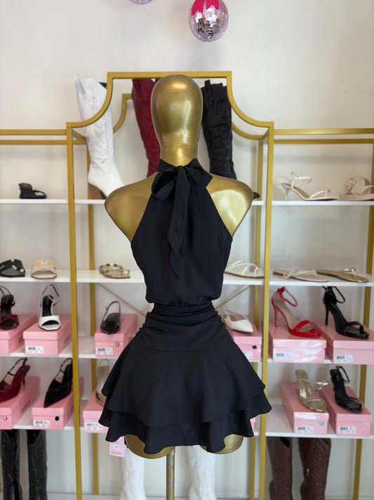 Noir Tiered Mini