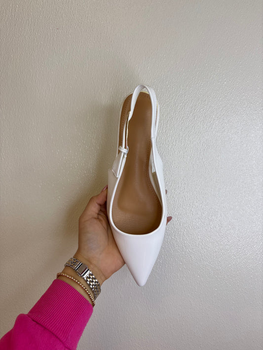 Caitriona White Flats