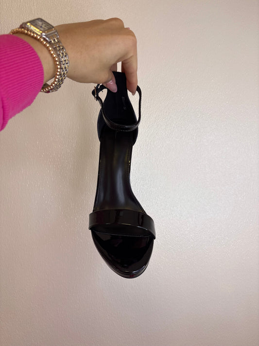 Hillary black heels
